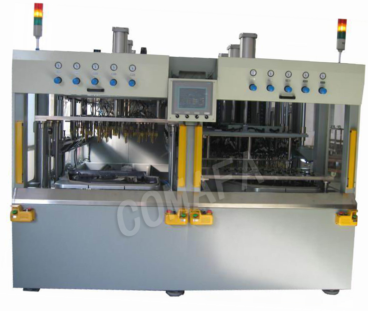 汽車外飾板鉚接機(jī)