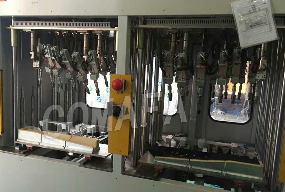 汽車儀表板風(fēng)道超聲波鉚點(diǎn)機(jī)