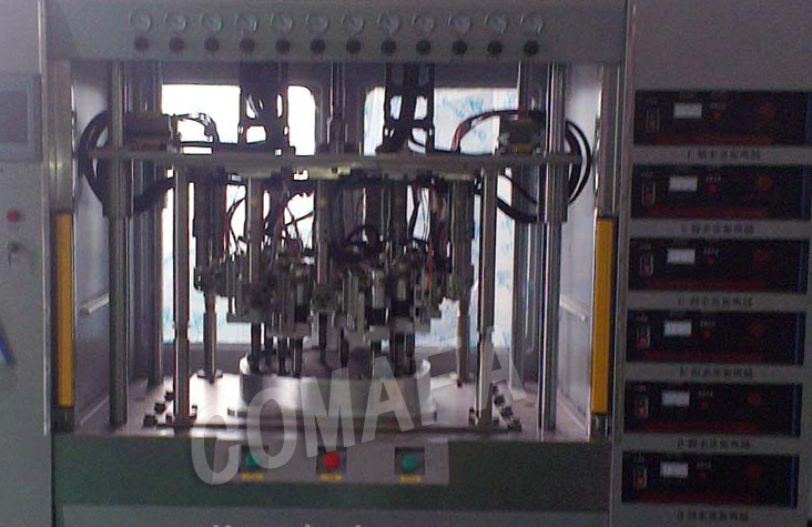 汽車發(fā)動機(jī)蓋隔熱墊焊接機(jī)