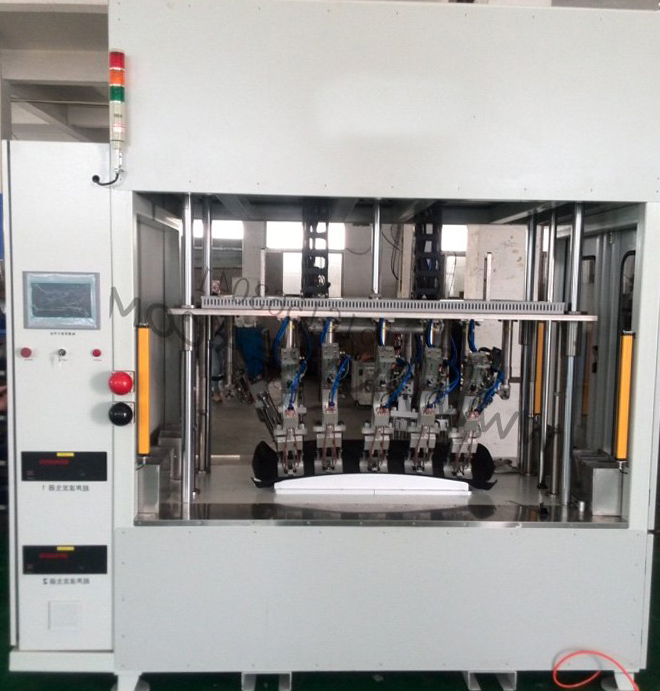 汽車前圍隔熱墊總成超聲波焊接機(jī)