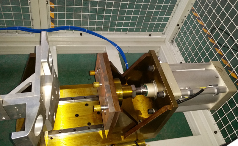 汽車保險(xiǎn)杠側(cè)板裝飾孔氣壓沖孔機(jī)