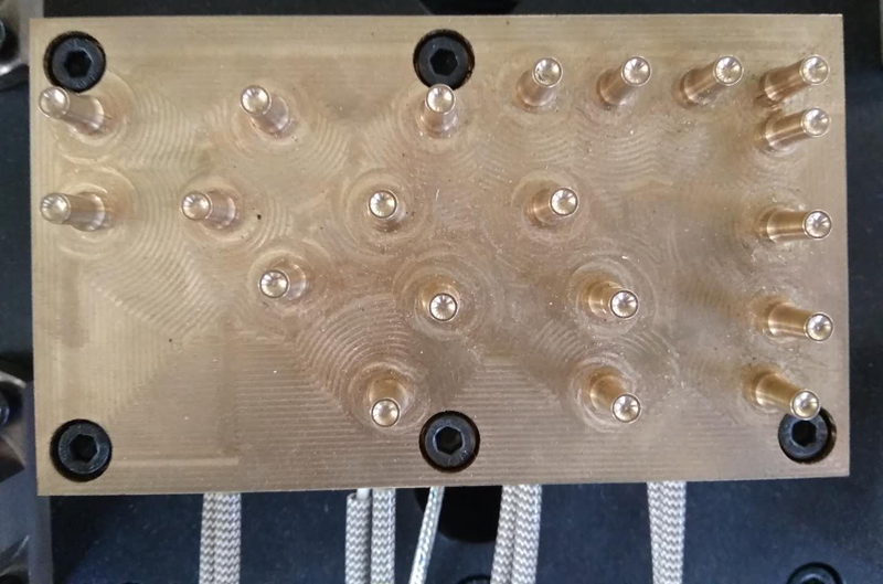 塑料熱熔鉚點(diǎn)焊接工藝在汽車配件的應(yīng)用