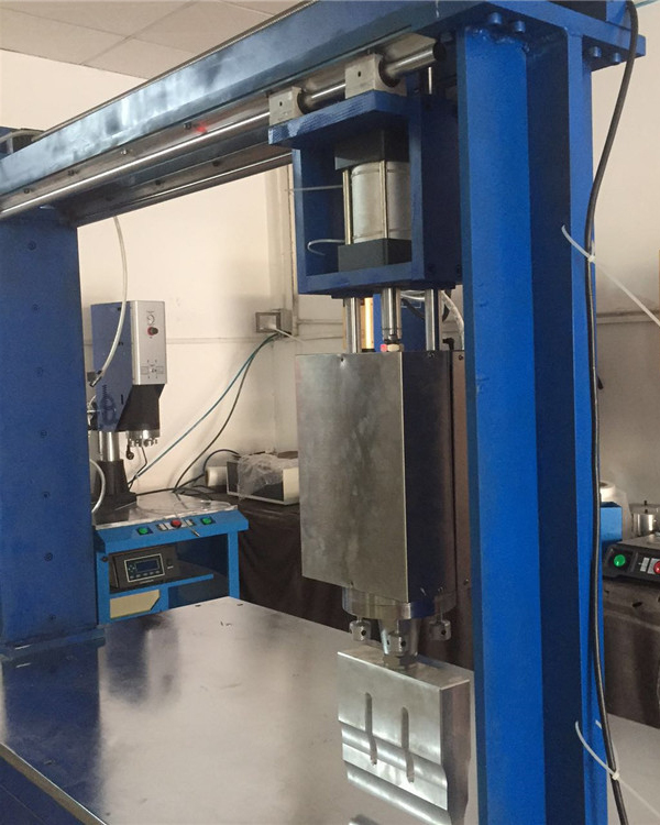 龍門架式超聲波焊接機