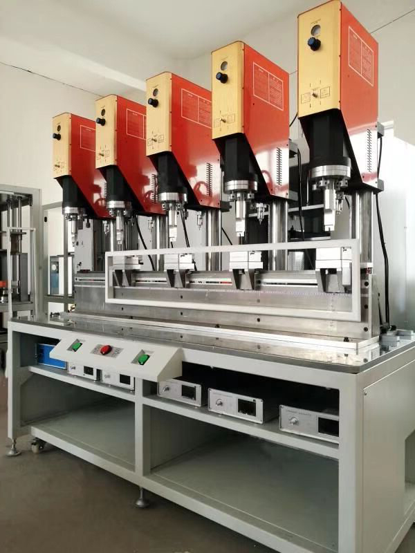 超聲波焊接自動化設(shè)備