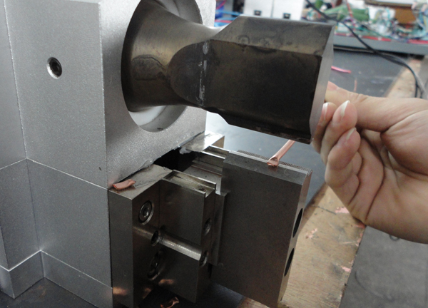 毛細(xì)銅管超聲波封尾機(jī)