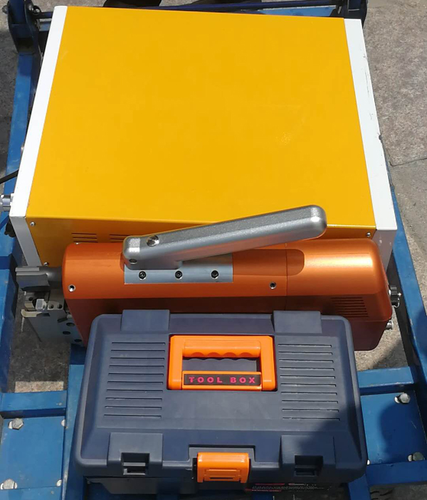 真空銅管超聲波封切機