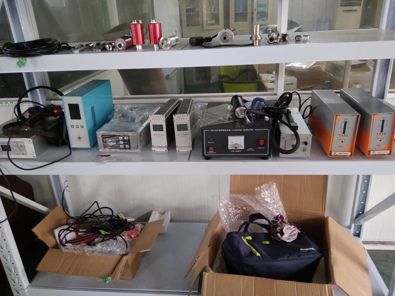 超聲波塑料點焊機(jī)模具