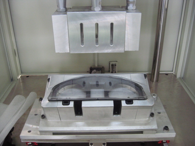 透明鏡片超聲波焊接模具