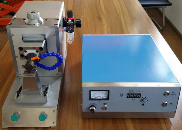 鋰離子電池極耳與極柱超聲波焊接機(jī)