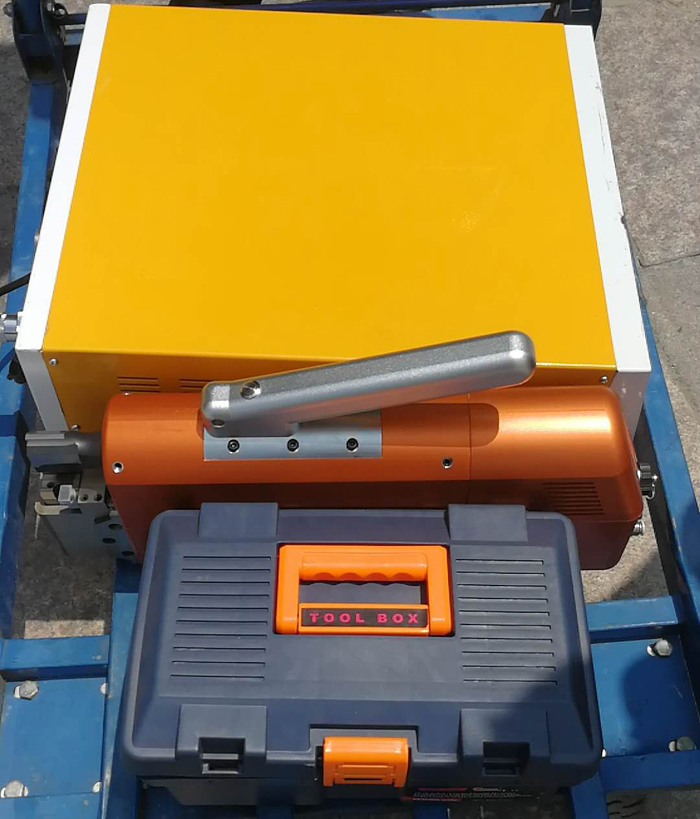 空調(diào)冷凝器銅管超聲波封口機(jī)