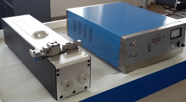 6平方銅線束超聲波壓方設(shè)備