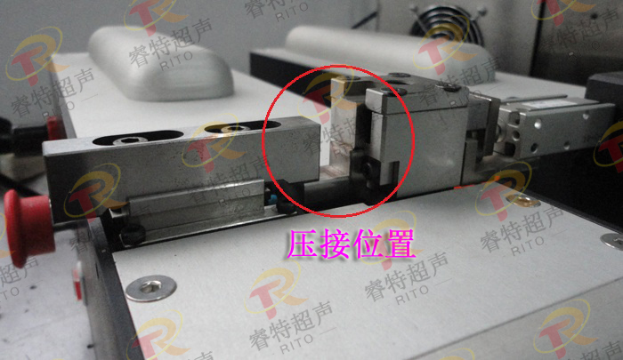 汽車大燈線束焊接加工設(shè)備