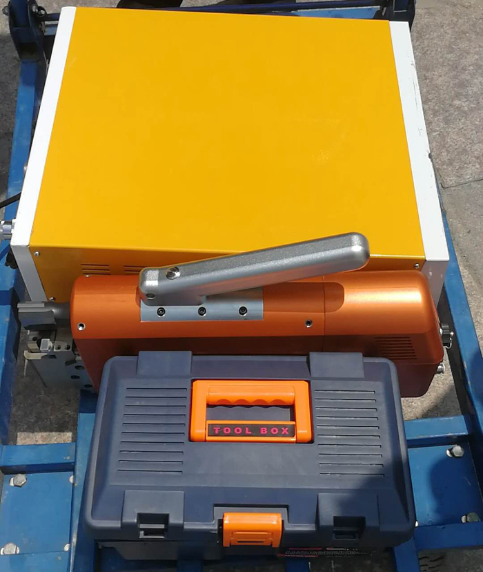 銅管密封焊接設(shè)備