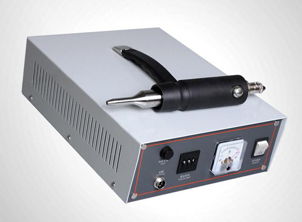 手提式內(nèi)衣褲定位超聲波點(diǎn)焊機(jī)