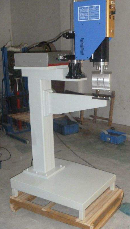 中空板箱封邊超聲波點(diǎn)焊機(jī)