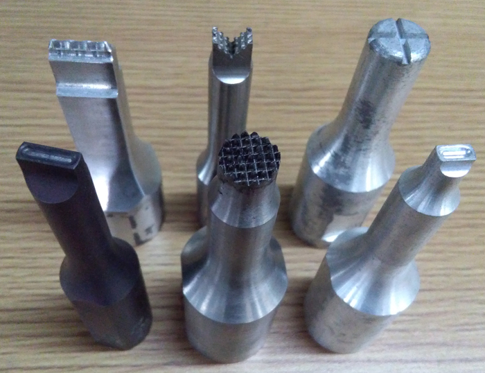 汽車無(wú)紡布隔音棉超聲波點(diǎn)焊機(jī)