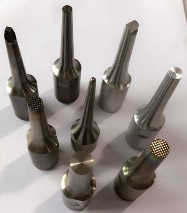 雞蛋清糞養(yǎng)殖傳送帶超聲波點(diǎn)焊機(jī)