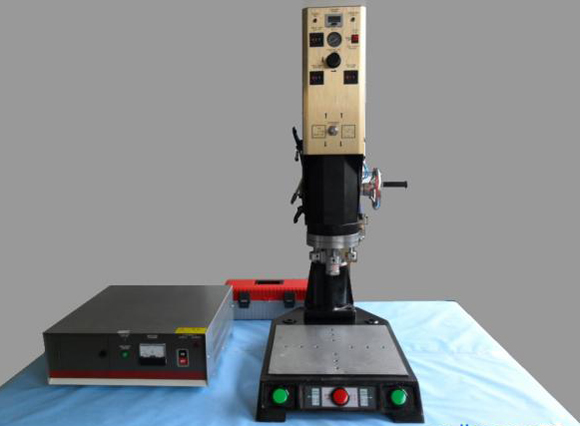 汽車傳感器塑膠殼超聲波焊機(jī)