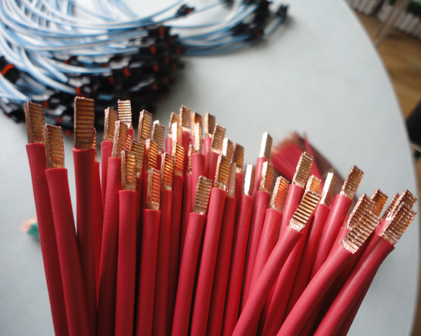 �������B�Ӿ������������Ӵ��ӹ�