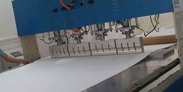 全自動電熱毯焊接機