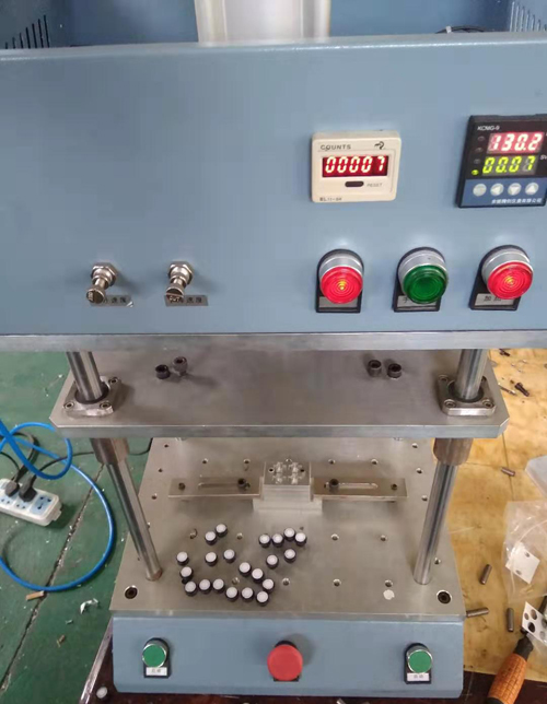 防水透氣閥塞熱熔熱壓機