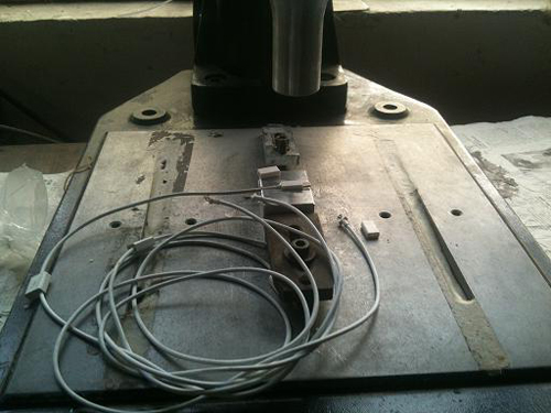 usb數(shù)據(jù)線充電頭超聲波焊接機(jī)