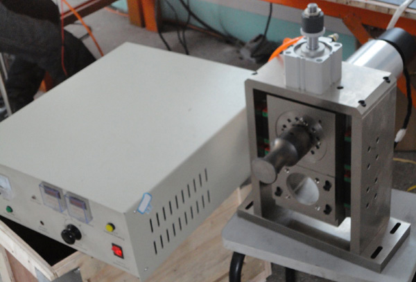 銅鋁鎳超聲波滾焊系統(tǒng)配套