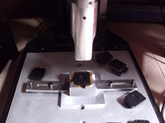 gps車載導航天線塑膠外殼超聲波焊接機