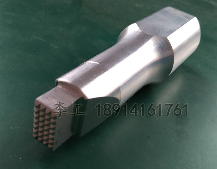 汽車內(nèi)飾皮革包覆超聲波點(diǎn)焊機(jī)