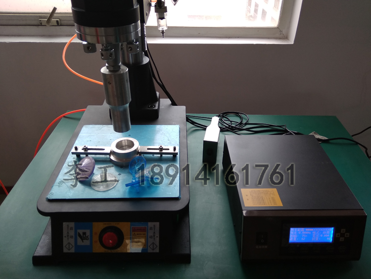 ABS一次性醫(yī)用過濾器超聲波焊接機(jī)
