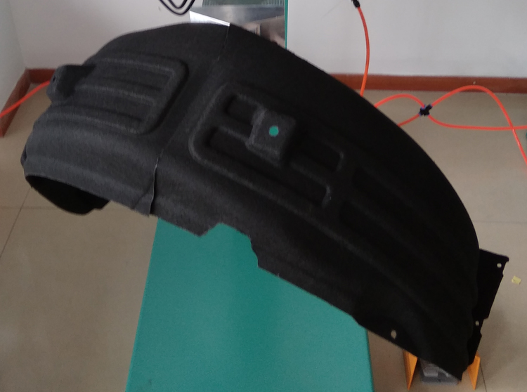 汽車輪罩隔音棉氈邊縫搭接超聲波點(diǎn)焊接機(jī)