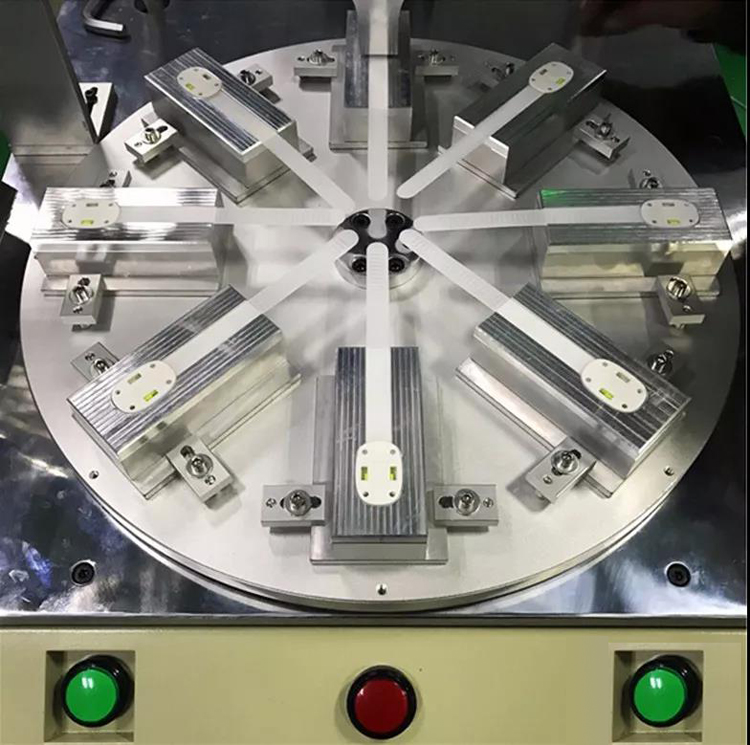 自動抓取圓盤式超聲波塑料焊接機