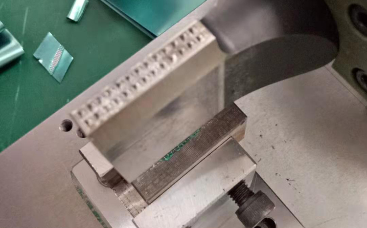 薄不銹鋼帶超聲波焊接機(jī)