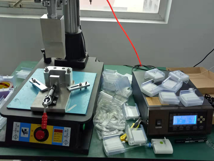 ABS透明塑料上蓋殼超聲波焊接機(jī)