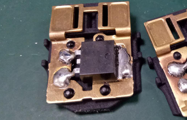 光伏組件塑料柱熱熔鉚點機(jī)