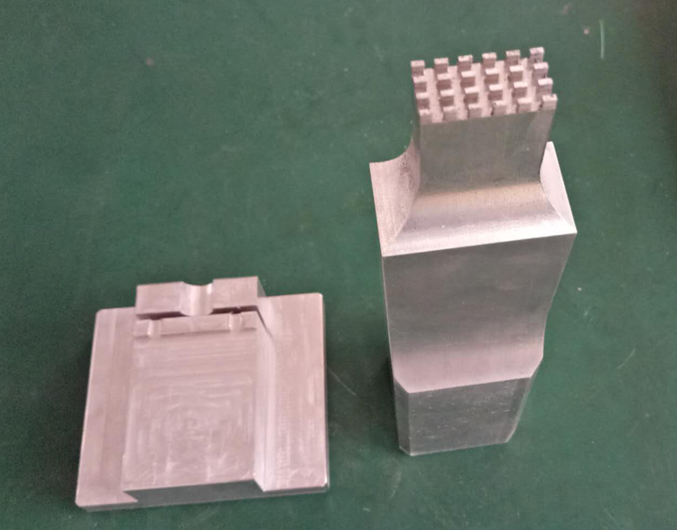 魔術(shù)貼扎帶塑料反扣超聲波焊接機(jī)