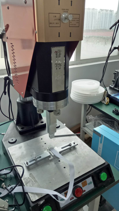 魔術(shù)貼扎帶塑料反扣超聲波焊接機(jī)
