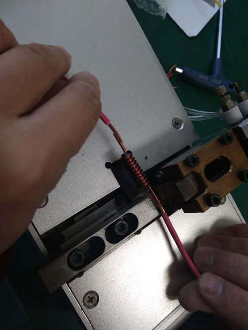 多股鍍錫銅線束超聲波成型焊接機(jī)