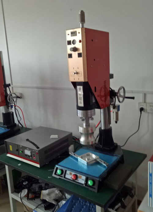 家用小電器加濕器水箱蓋密封超聲波焊接機(jī)