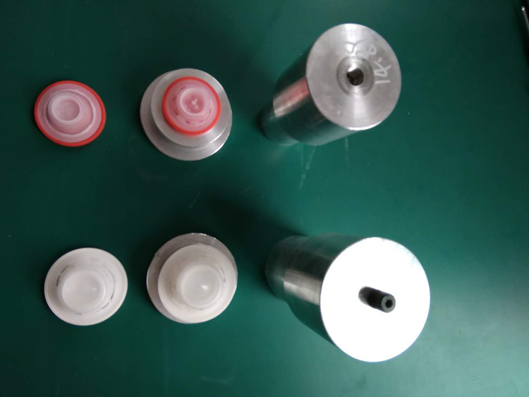 潤滑油桶伸縮蓋密封壓合超聲波熱熔機(jī)