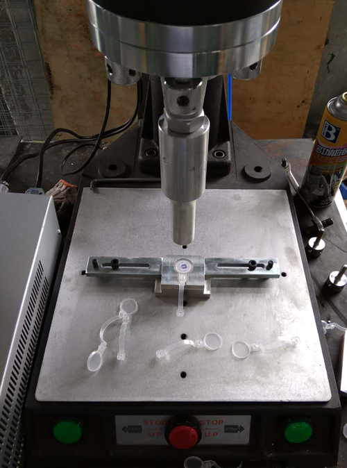 大閘蟹扎帶防偽腳環(huán)壓合超聲波焊接機(jī)