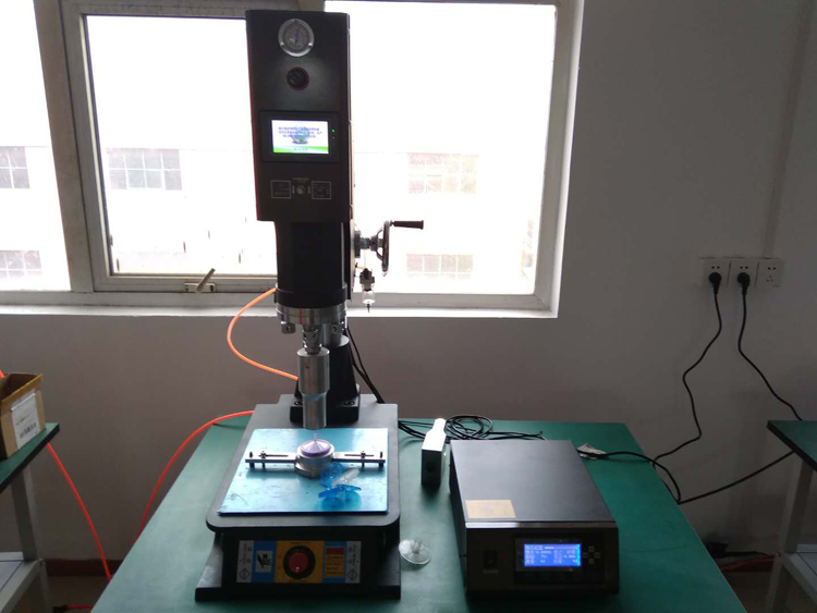 醫(yī)用呼吸機細(xì)菌過濾器超聲波壓焊機