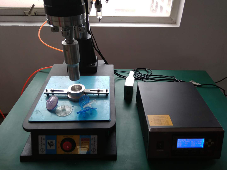 醫(yī)用呼吸機細(xì)菌過濾器超聲波壓焊機