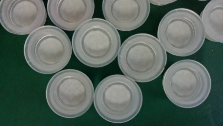 農(nóng)藥桶不漲瓶透氣塞熱熔熱壓機