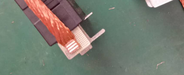 繼電器引腳片銅編織線超聲波點(diǎn)焊機(jī)