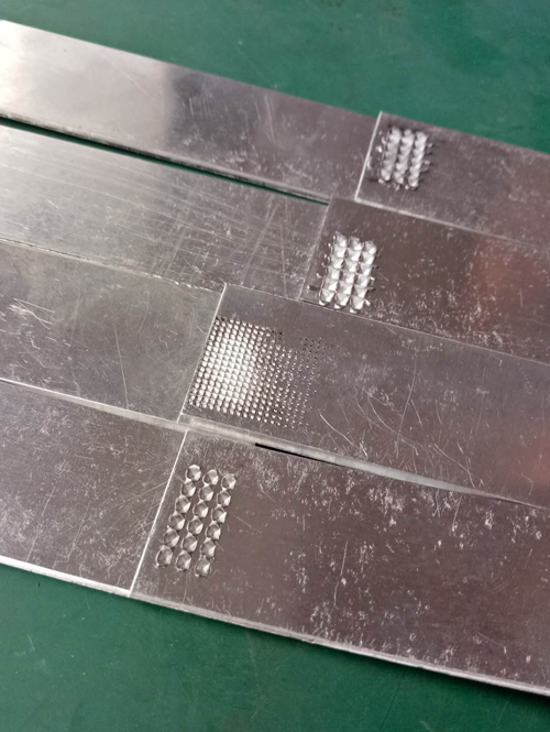 兩片鋁帶鋁條搭接超聲波壓焊機(jī)