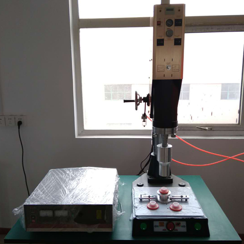 防凍液包裝桶蓋密封焊接超聲波封口機(jī)