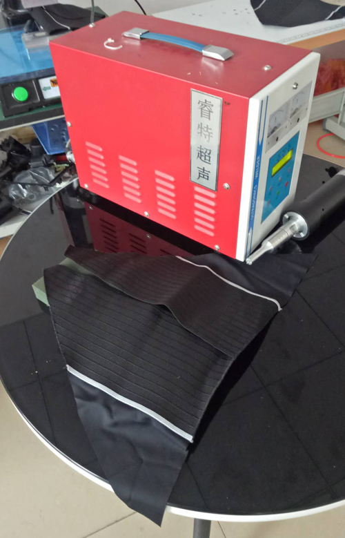 衣服布料縫邊定位用手持超聲波焊接機(jī)