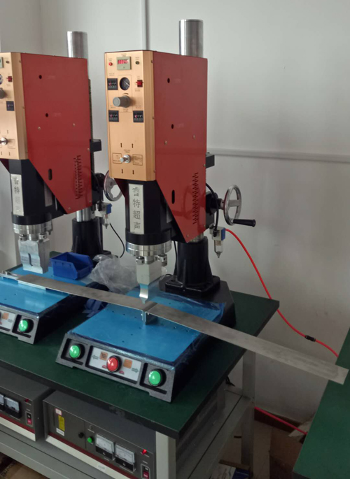 胸卡掛繩尼龍編織帶連接超聲波壓焊機(jī)