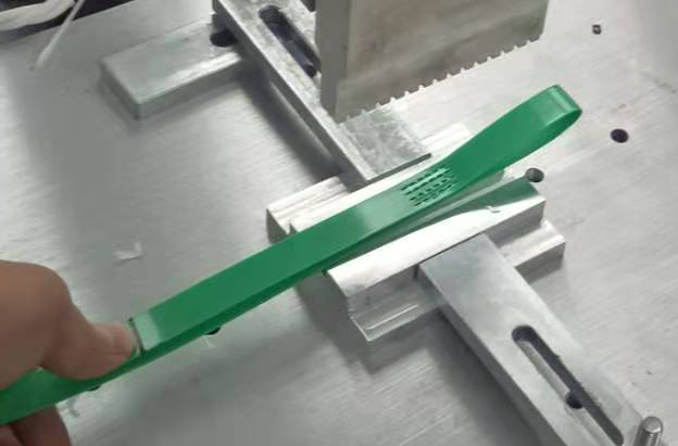 Pet塑鋼包裝帶超聲波熱熔焊接機(jī)